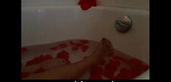  Rose&039;s Bathrub Movie For Her Girl